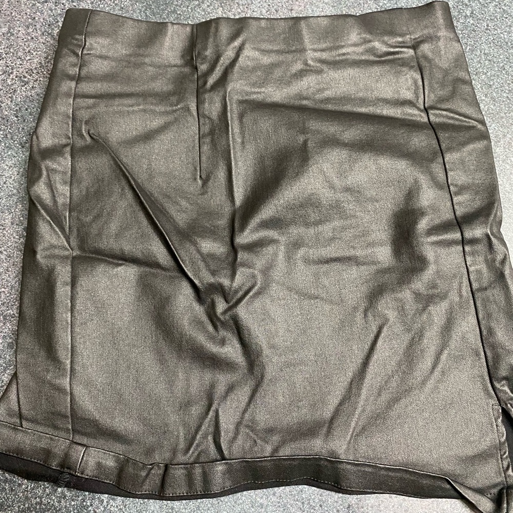 Love Tree Black Faux Leather Mini Skirt